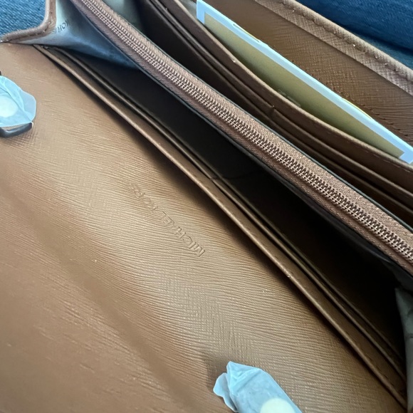 NWT MICHAEL KORS JET SET CHARM LARGE WALLET ON A CHAIN PHONE CROSSBODY BAG - Picture 10 of 14